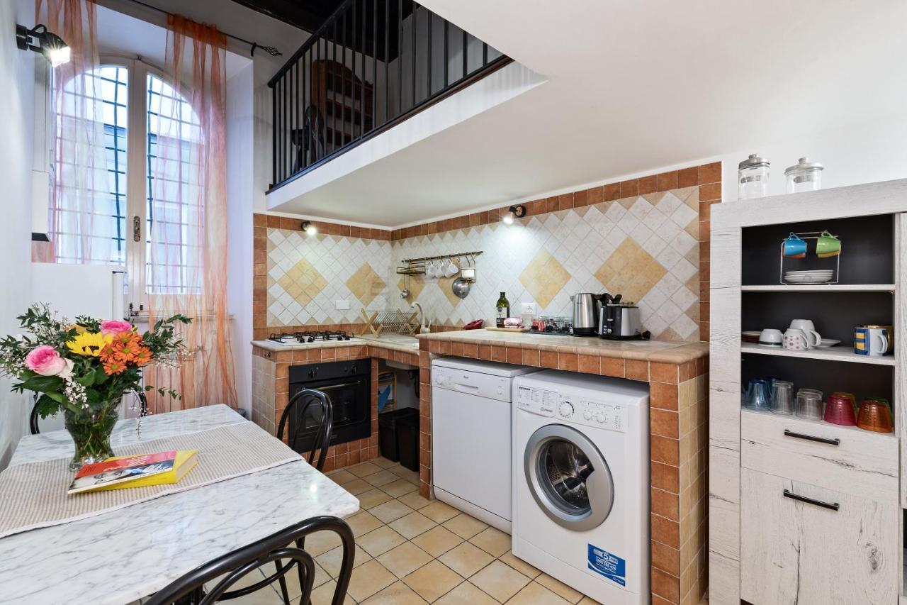 Апартаменты Rome As You Feel - Charming Loft In Navona Экстерьер фото