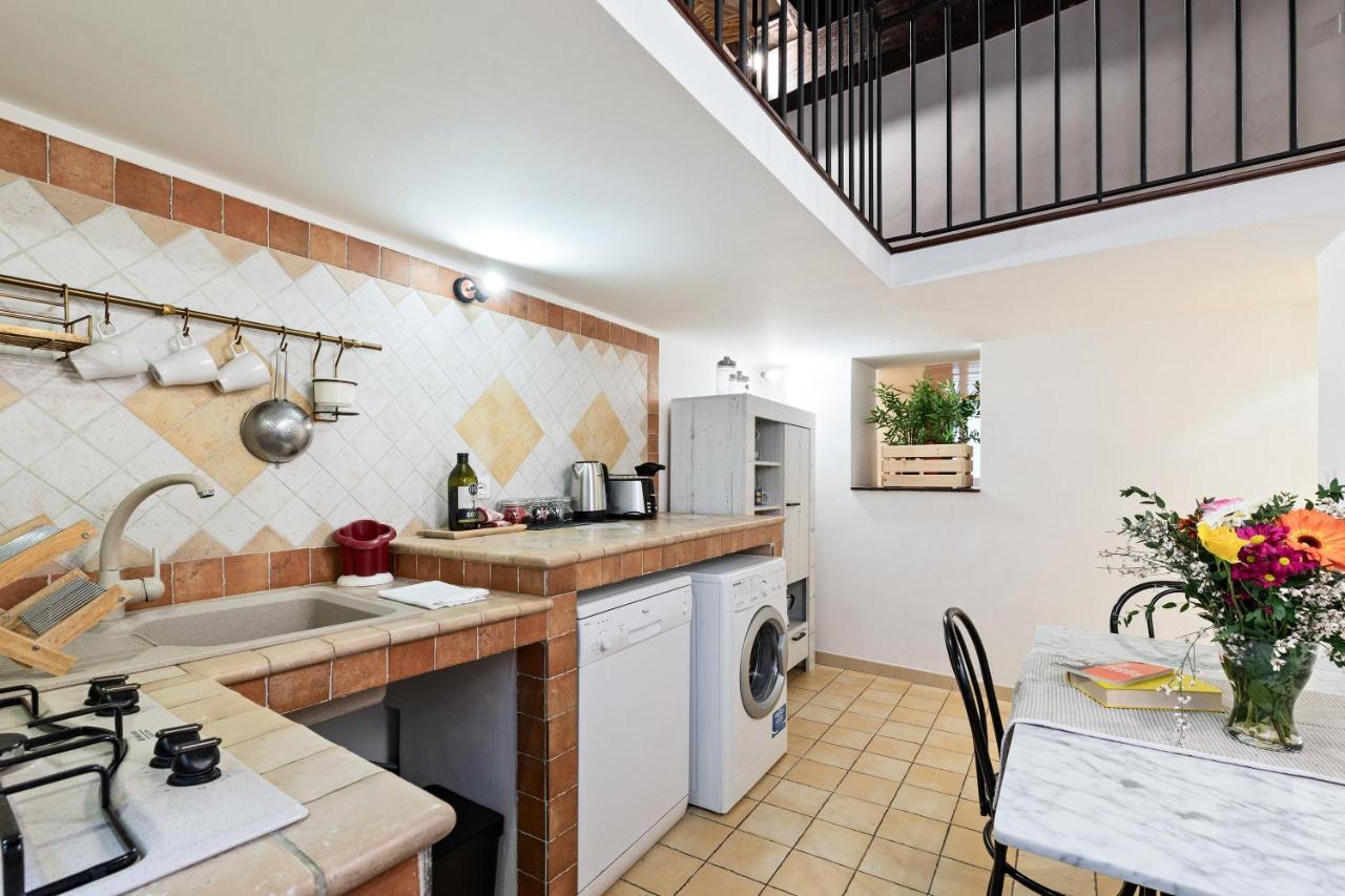Апартаменты Rome As You Feel - Charming Loft In Navona Экстерьер фото